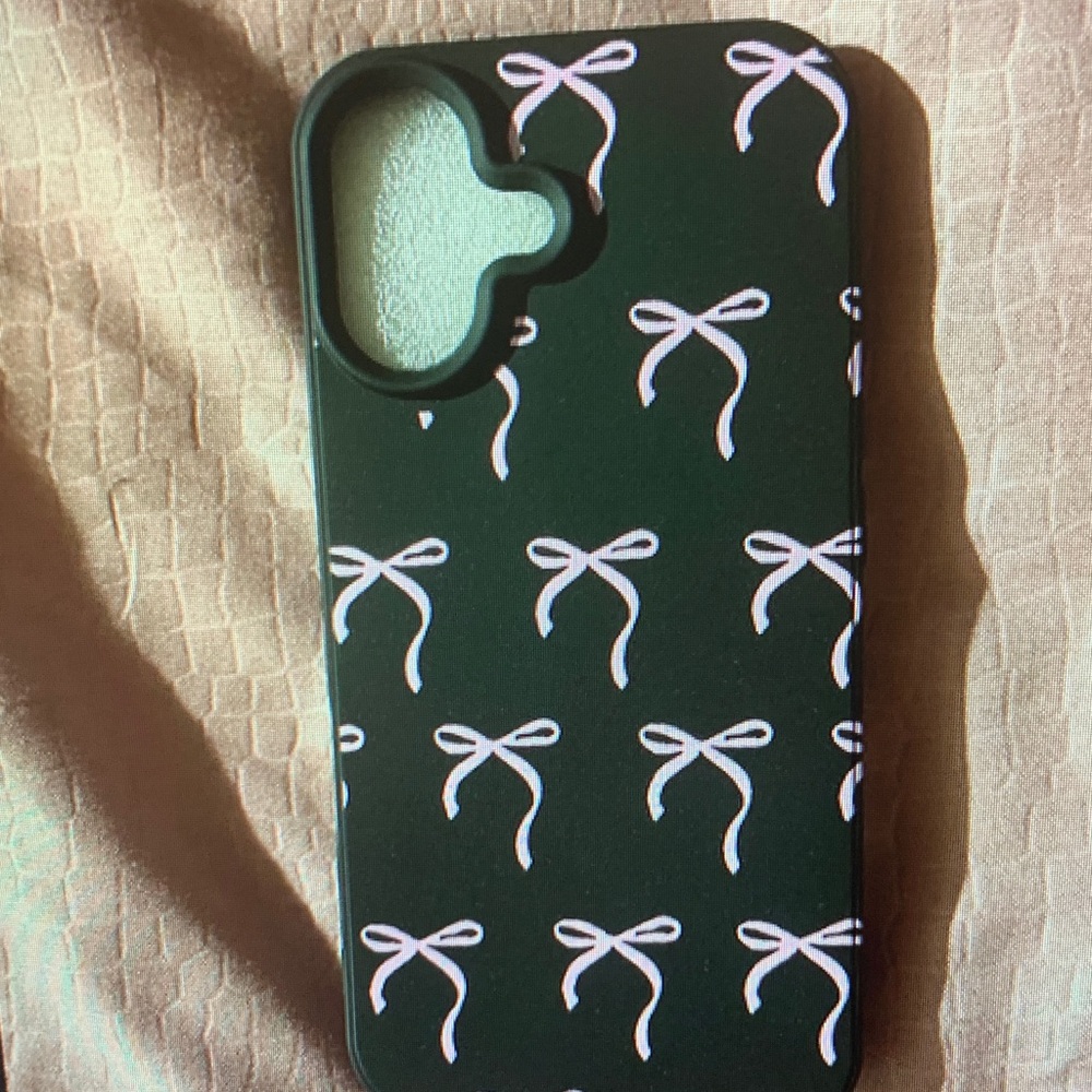 Apple Black and White Bow Pattern Phone Case